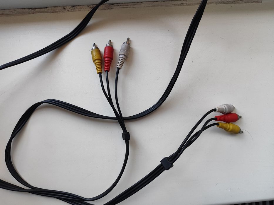 Cablu audio-video RCA - RCA
