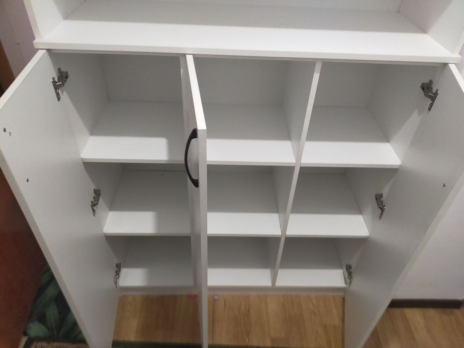 Шкафтар бөлмелерге