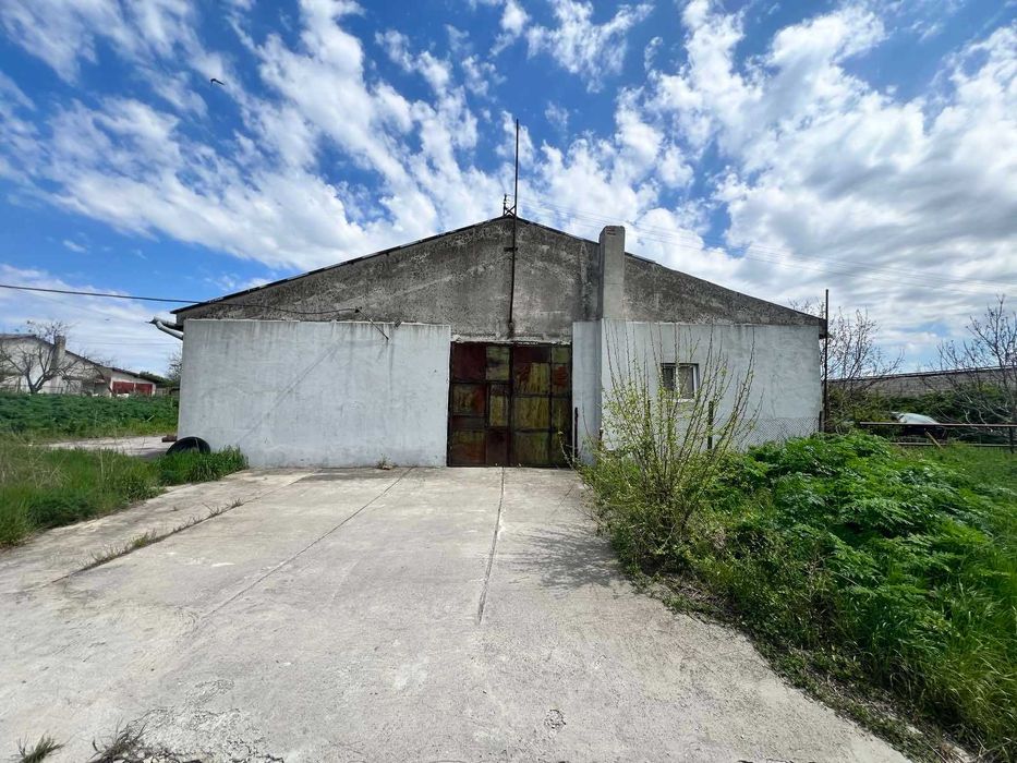 Продава се Промишлена сграда в с. Голямо Соколово, Област Търговище - 1300 кв.м за 90 €/кв.м - Снимка #3