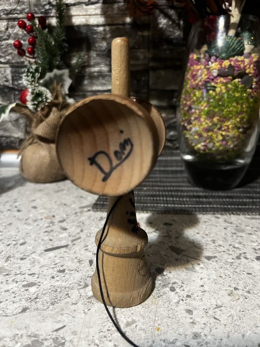 Ken broken shape semnat vilau xremus si dany