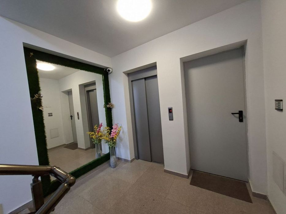 Дава се под наем Офис в София, Витоша - 120 кв.м за 927.18 € - Снимка #6