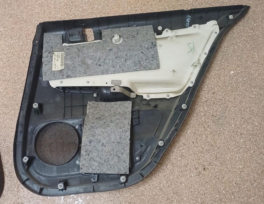 Mitsubishi Lancer X дверные карты