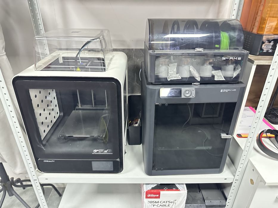 3d принтер BambuLab P1S и Creality
