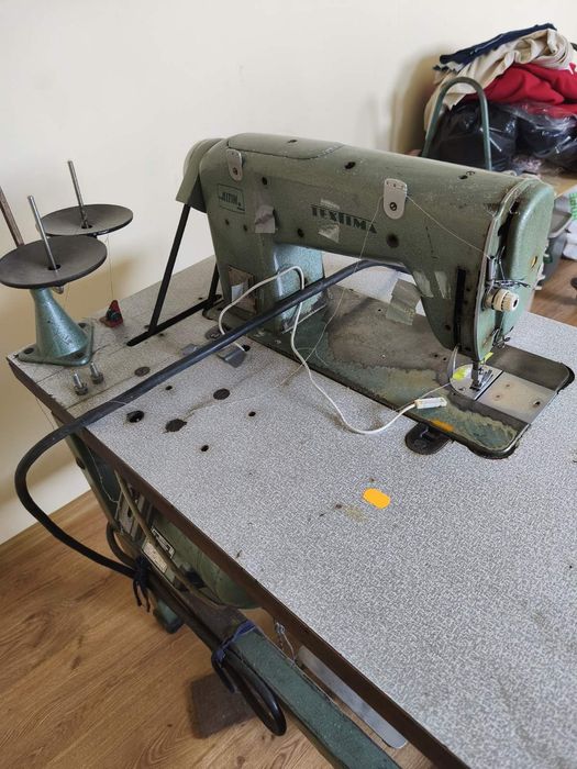 Работеща шевна машина