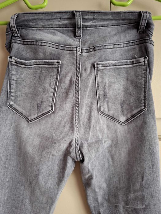 Дамски дънки с надписи