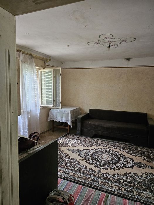 Casă de vânzare județul Arad, sat Ciuntești!