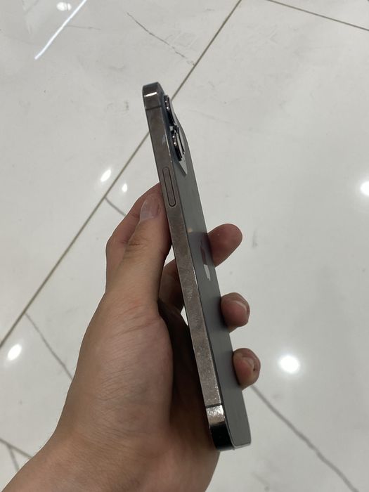 Продам айфон 12 про макс