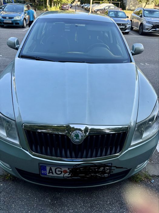 SKODA Octavia 2011 — imagine 1