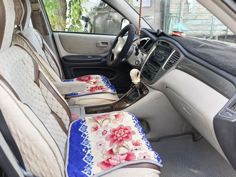 Продам автомобиль TOYOTA HIGHLANDER