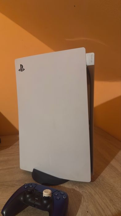 Ps5 (DISC) 825gb în stare bună