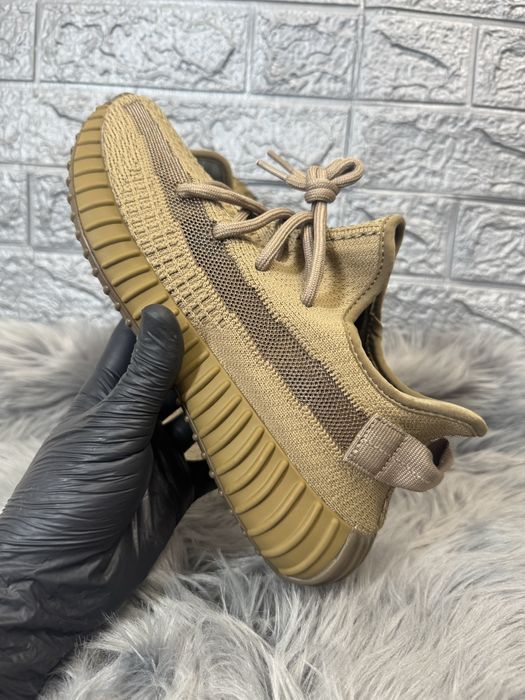 Yeezy 350 v2 Earth Pk Premium
