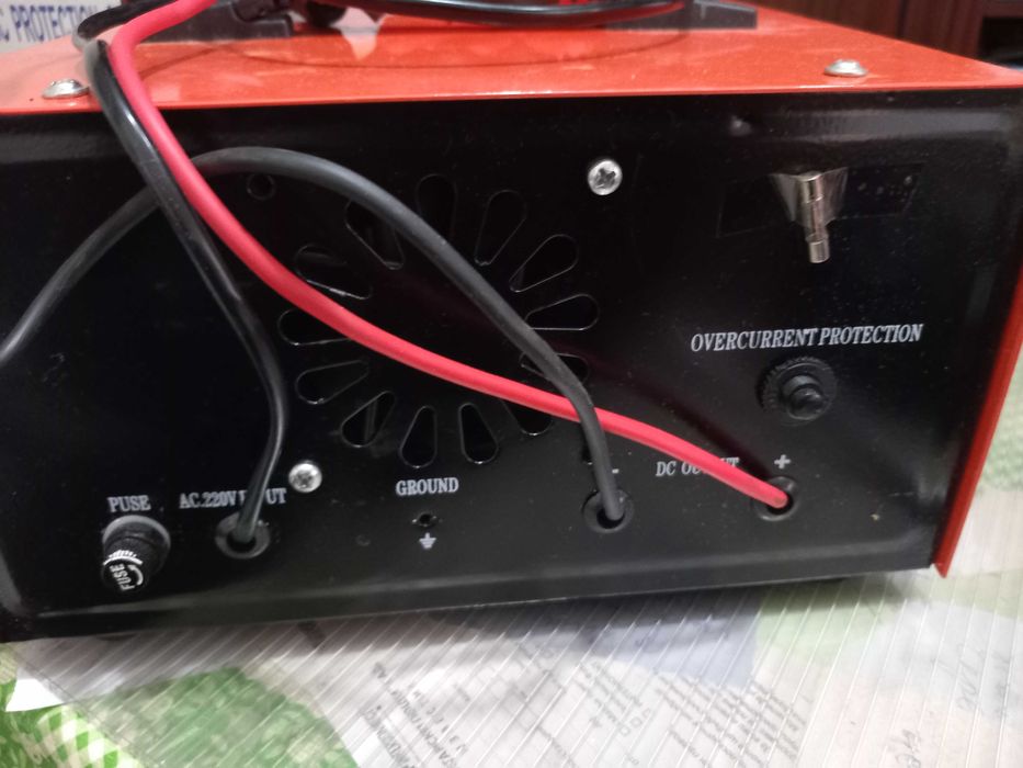 зареждащо за акумулатури 6,12 и 24 волта