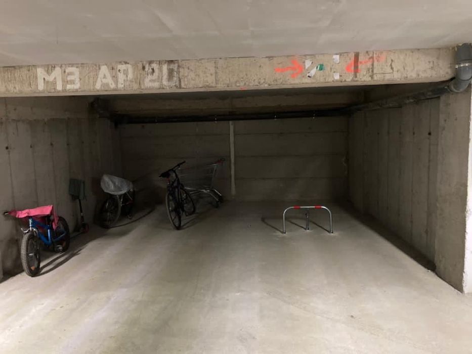 Inchiriez Loc Parcare Auto Subterana Garaj Tomis Plus Constanta