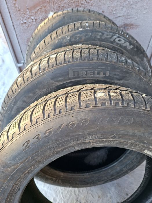 Продам шины. 235/60/19 пирелли
