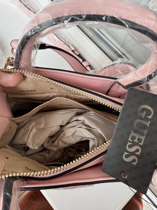 Сумка Guess розовая