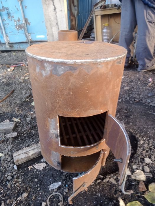 Печь- буржуйка...