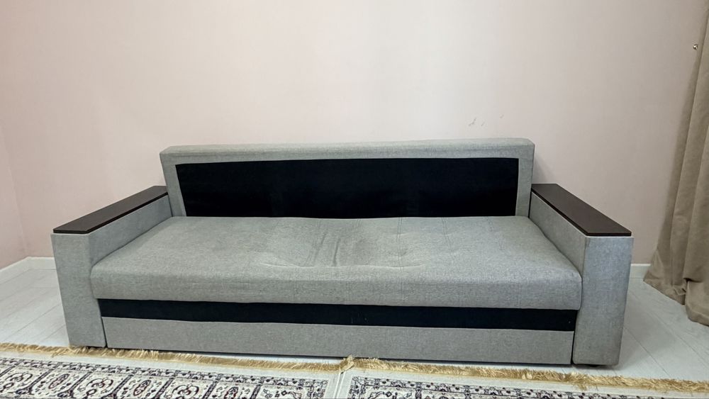 Диван бесплатно.