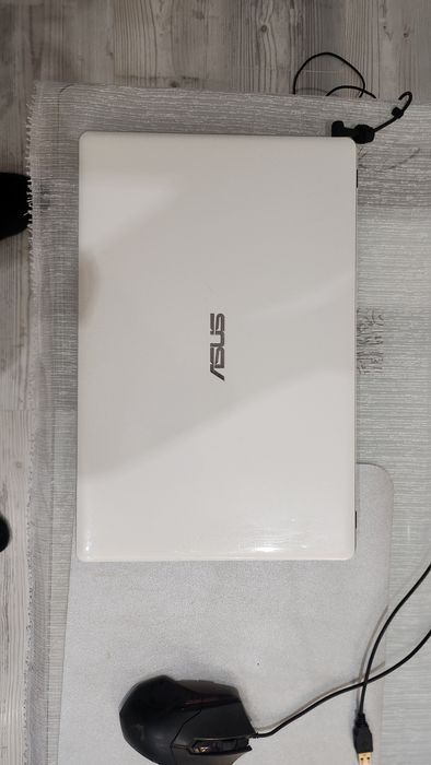 Лаптоп ASUS Intel core i 3 nvidia geforce 720m 1TB !