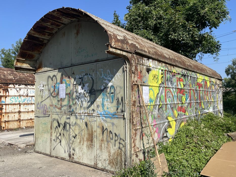 Преместваем гараж - железен