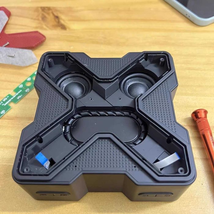 портативная Bluetooth-колонка