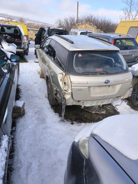 Субару алтбег На части Outeack Subaru