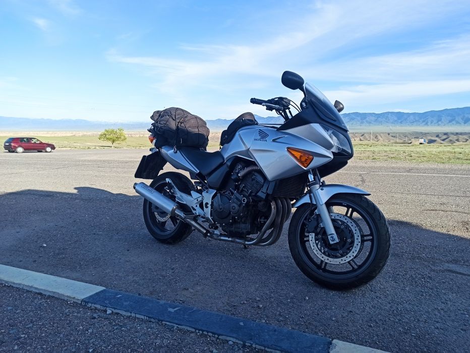 Honda SBF600 мотоцикл