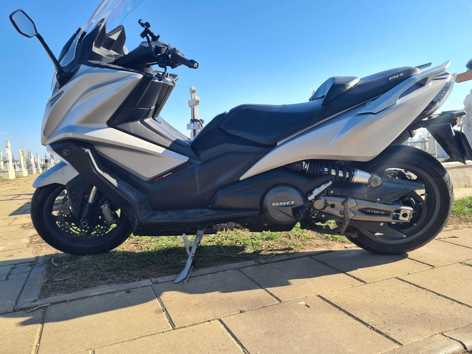 Maxiscuter Kymco AK 550 MODEL DEOSEBIT, doar pt cunoscatori pasionati