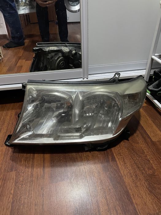 Тайота Ланд Круззер 200