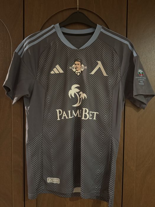 Мачова фланелка на Левски