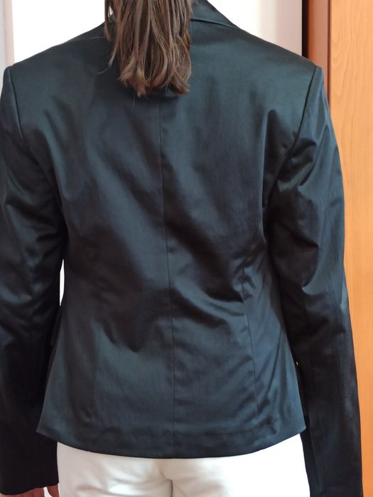 Сатенено дамско сако