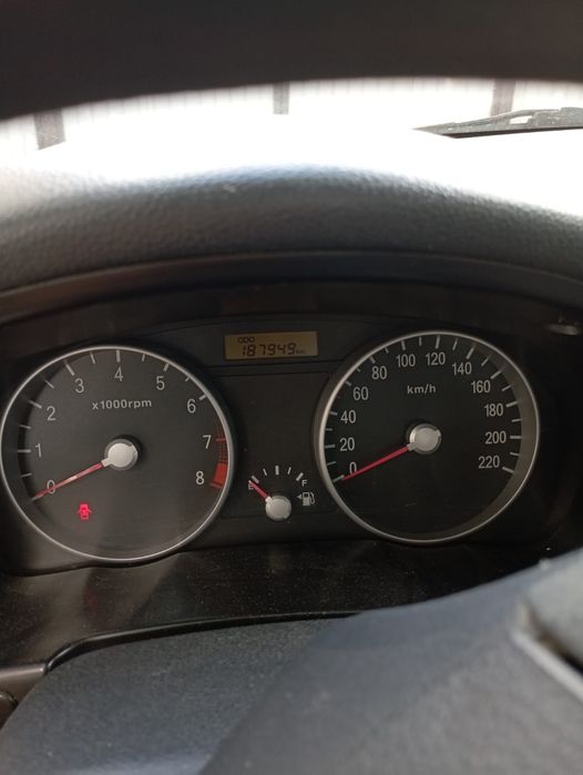 Vând Hyundai accent