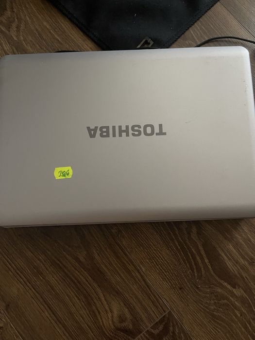 Vand Laptop Toshiba