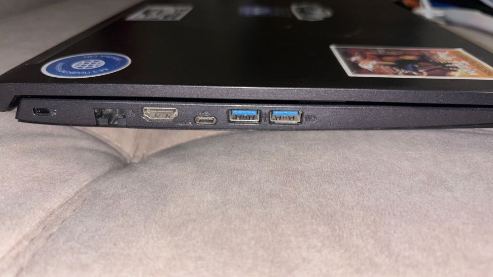 Acer Aspire 7 A715-42G