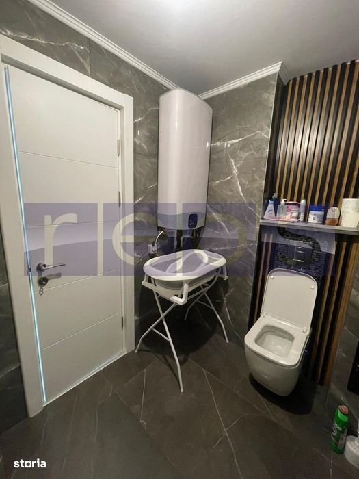Vanzare Apartament  3 Camere - Decomandat -  Rond Alba Iulia