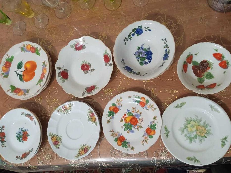 большой чайник и три чашки  350 тенге