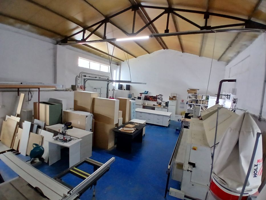Predare afacere. Atelier mobila la comanda  in oraș Pantelimon Ilfov. Preț 9000  Euro