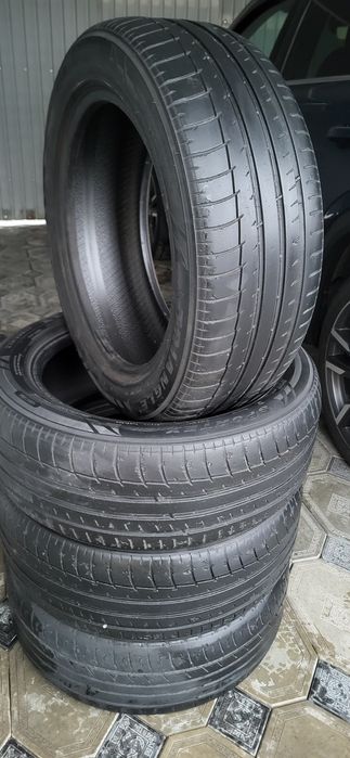 Летнии резины в комплекте 215/55/17 в хорошом состояние