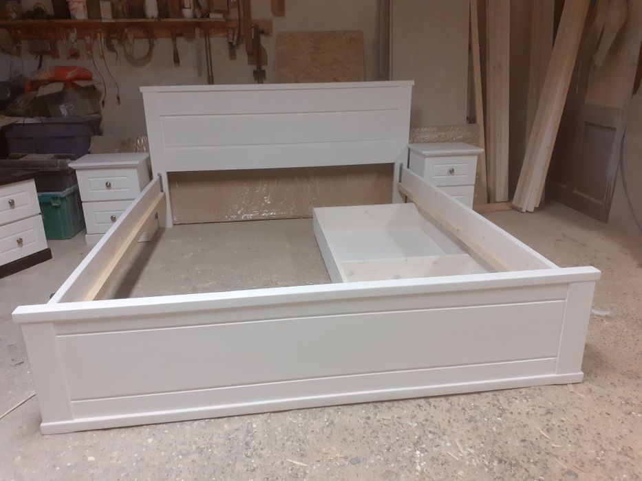 Pat lemn masiv din tei