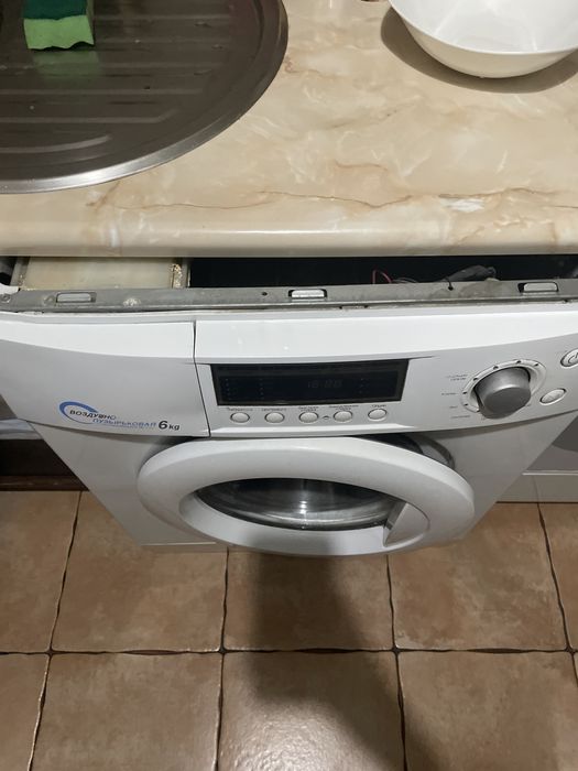 Продам стиральную машинку