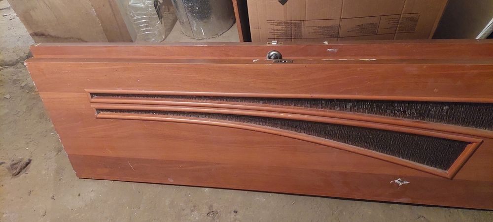 Продам двери межкомнатные