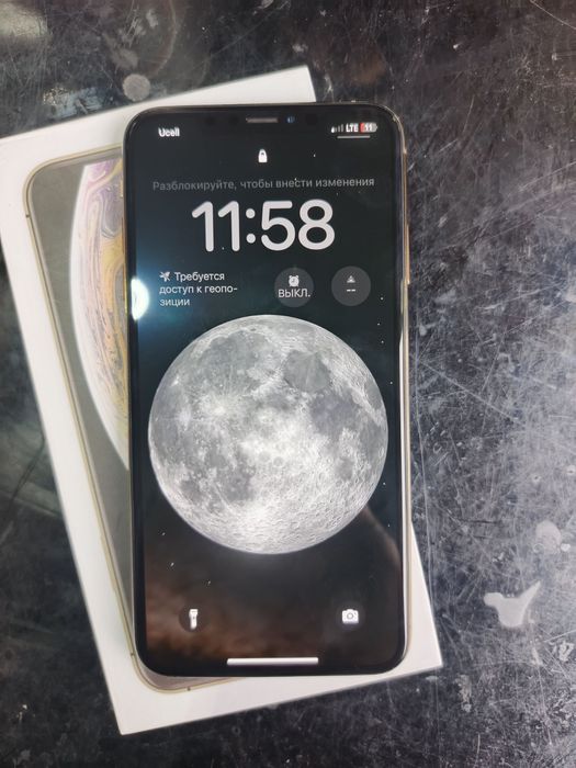 Iphone xs max karobka 256