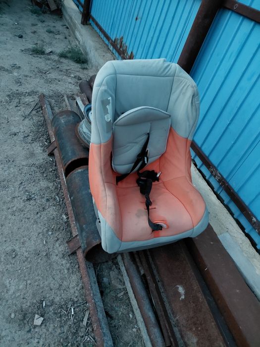 Детское кресло авто