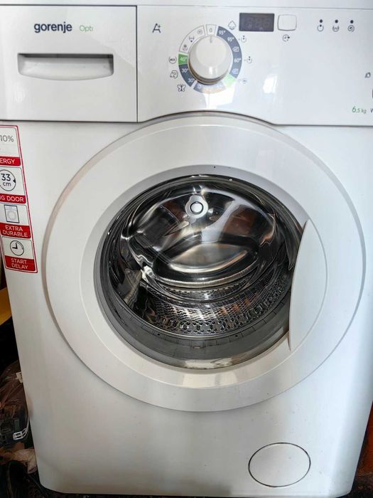 Дава се под наем Двустаен апартамент в Перник, Център - 65 кв.м за 331.5 € - Снимка #3