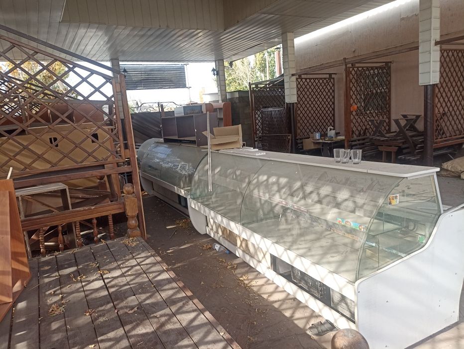 Витринный холодильник