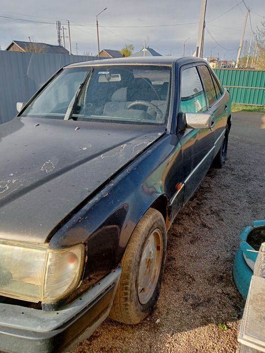 Mercedes-Benz. WDB 124