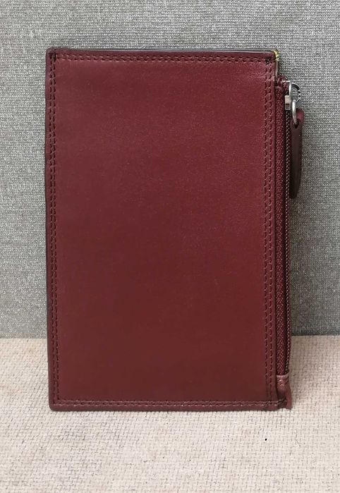 Нови портфейли картодържатели