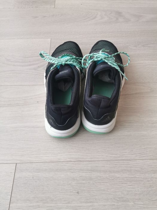 Pantofi sport Adidas, non marking, mărimea 39