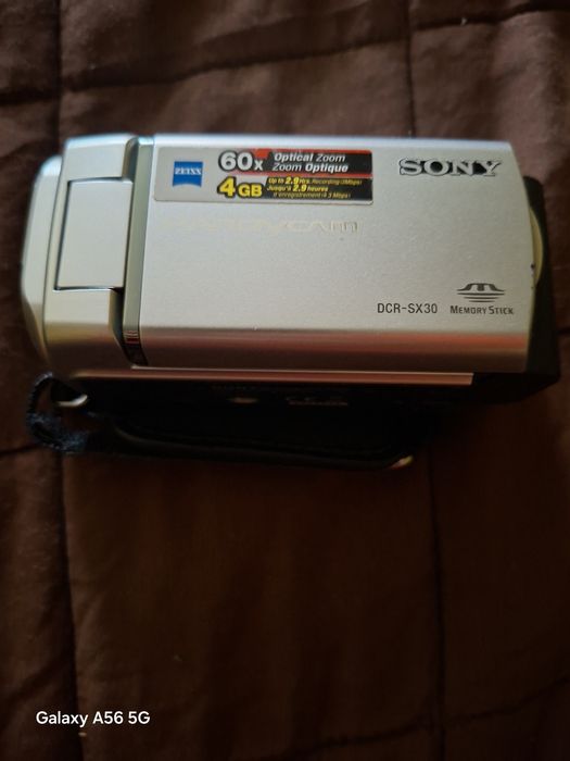 Vand camera sony model dcr -sx30E