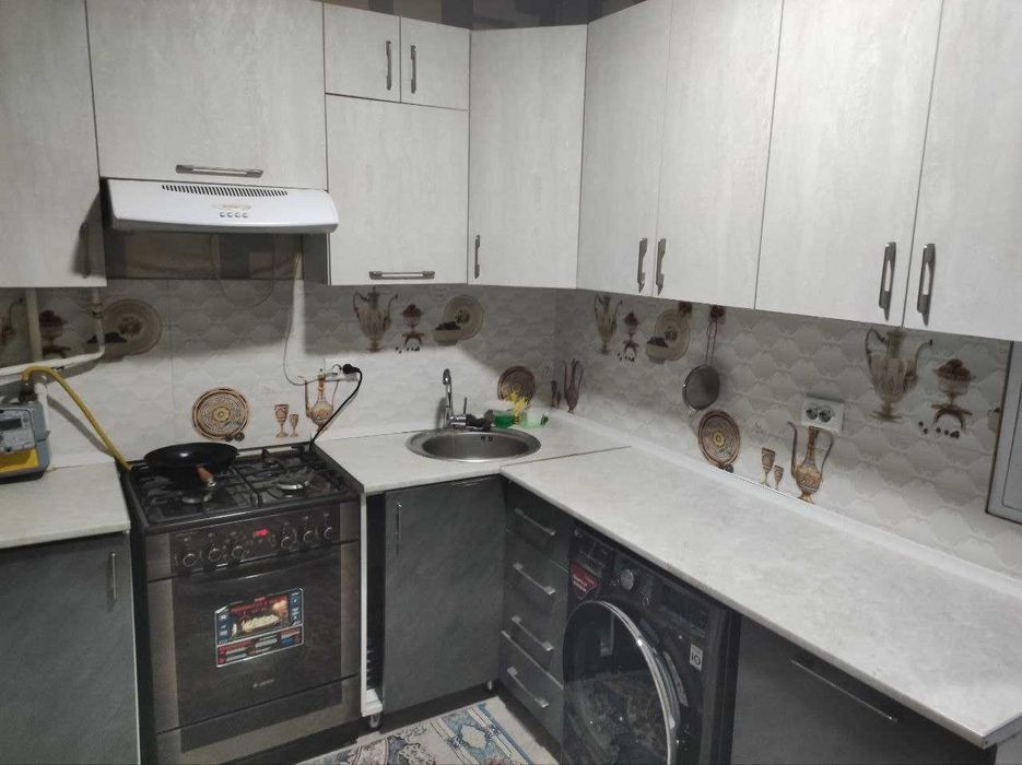 Продаётся 3-х комнатная квартира в г. Наваи