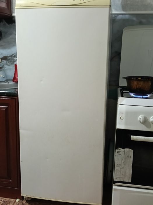 Морозильник хорошо работает